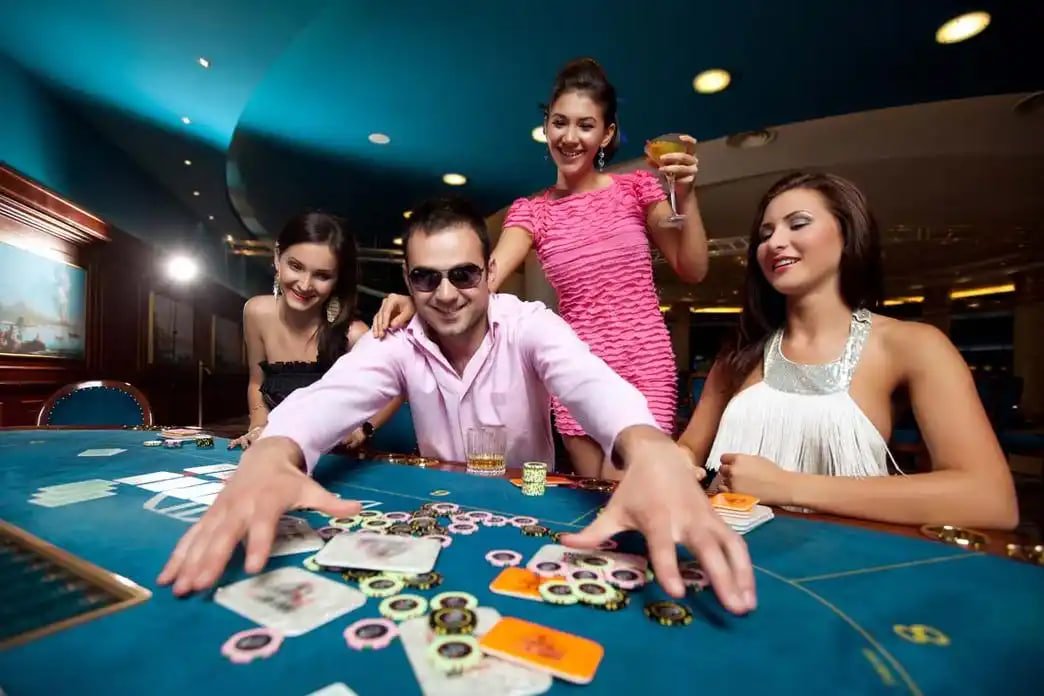 vip77 sports and casino gaming experience on mobile